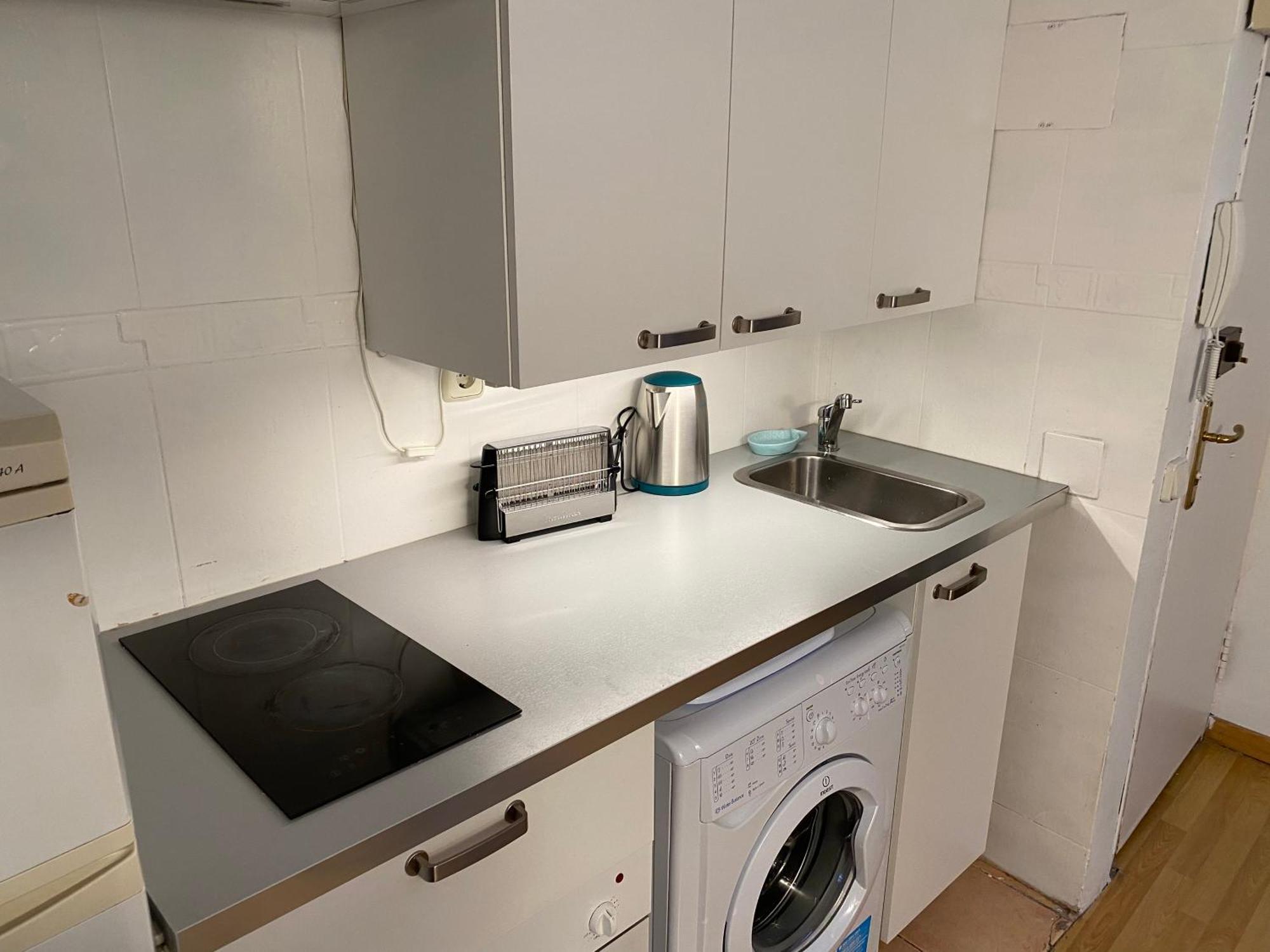 San Bernabe, Apartamento Para 2 En Las Vistillas Junto A Metro Puerta De Toledo Μαδρίτη Εξωτερικό φωτογραφία